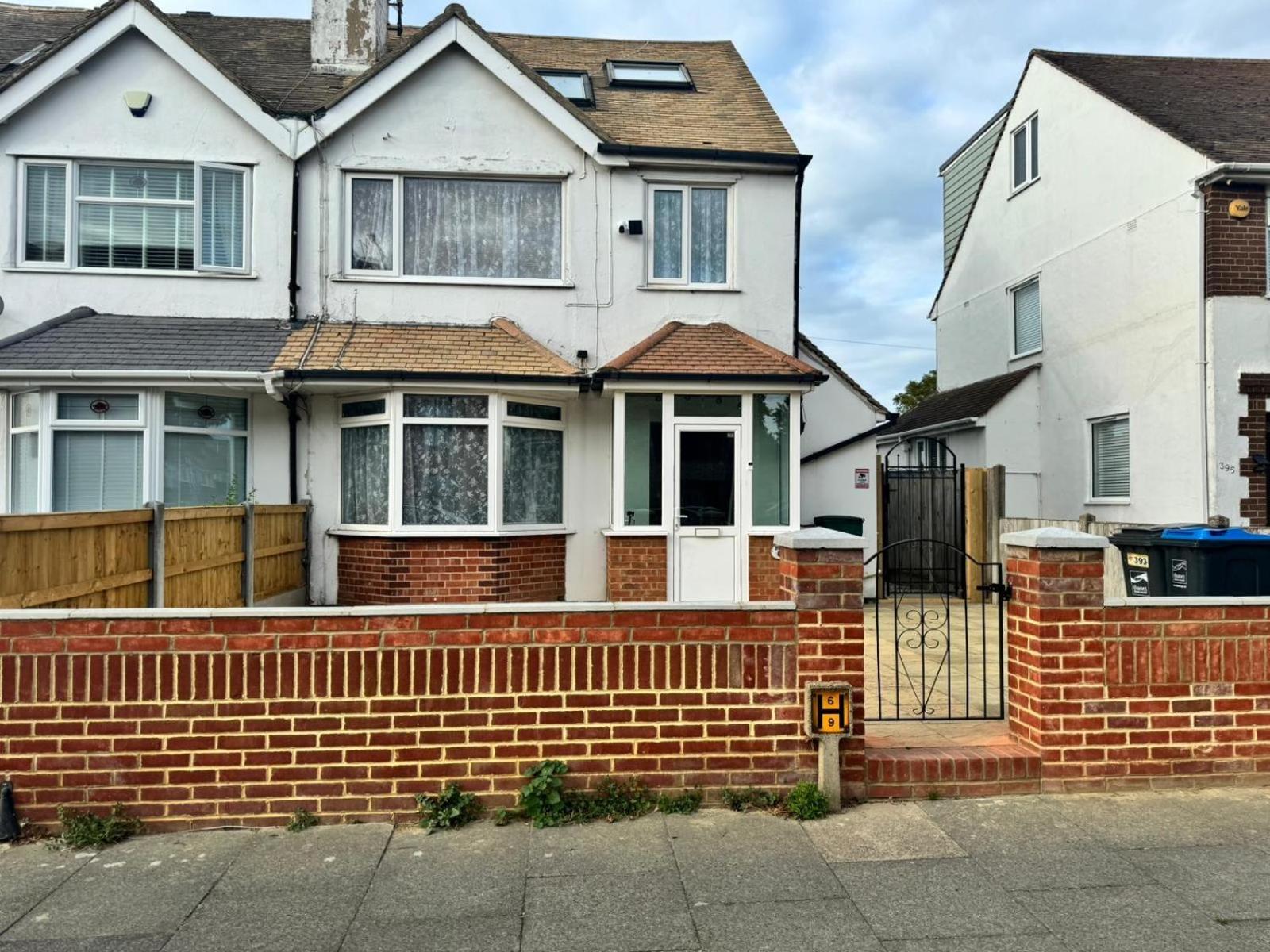 Jxb Homes - Lovely And Spacious Rooms Cliftonville Exterior photo